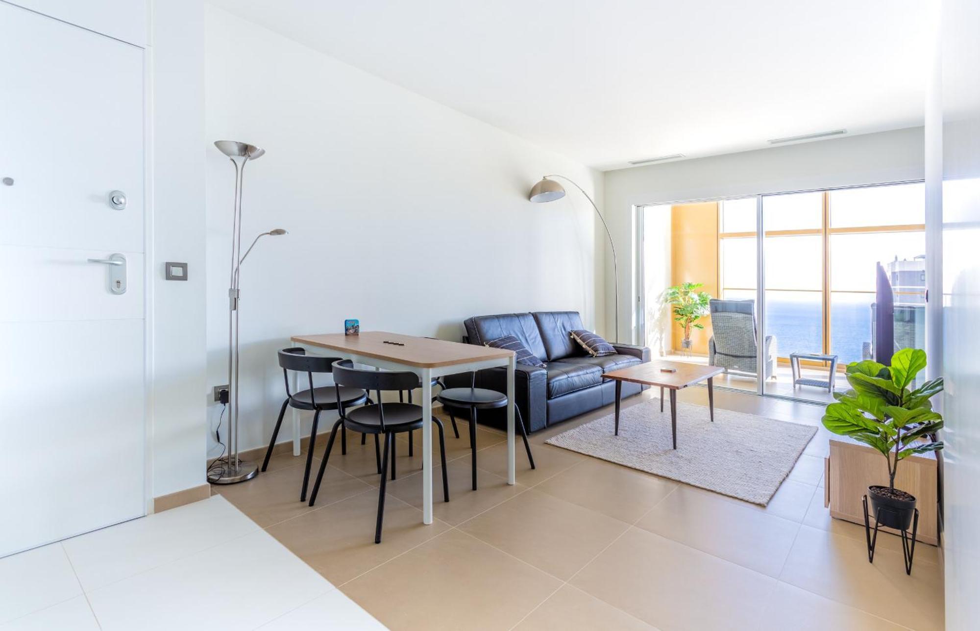 Intempo By Holuxe - 154 - 15Th Floor Apartment เบนิดอร์ม ภายนอก รูปภาพ