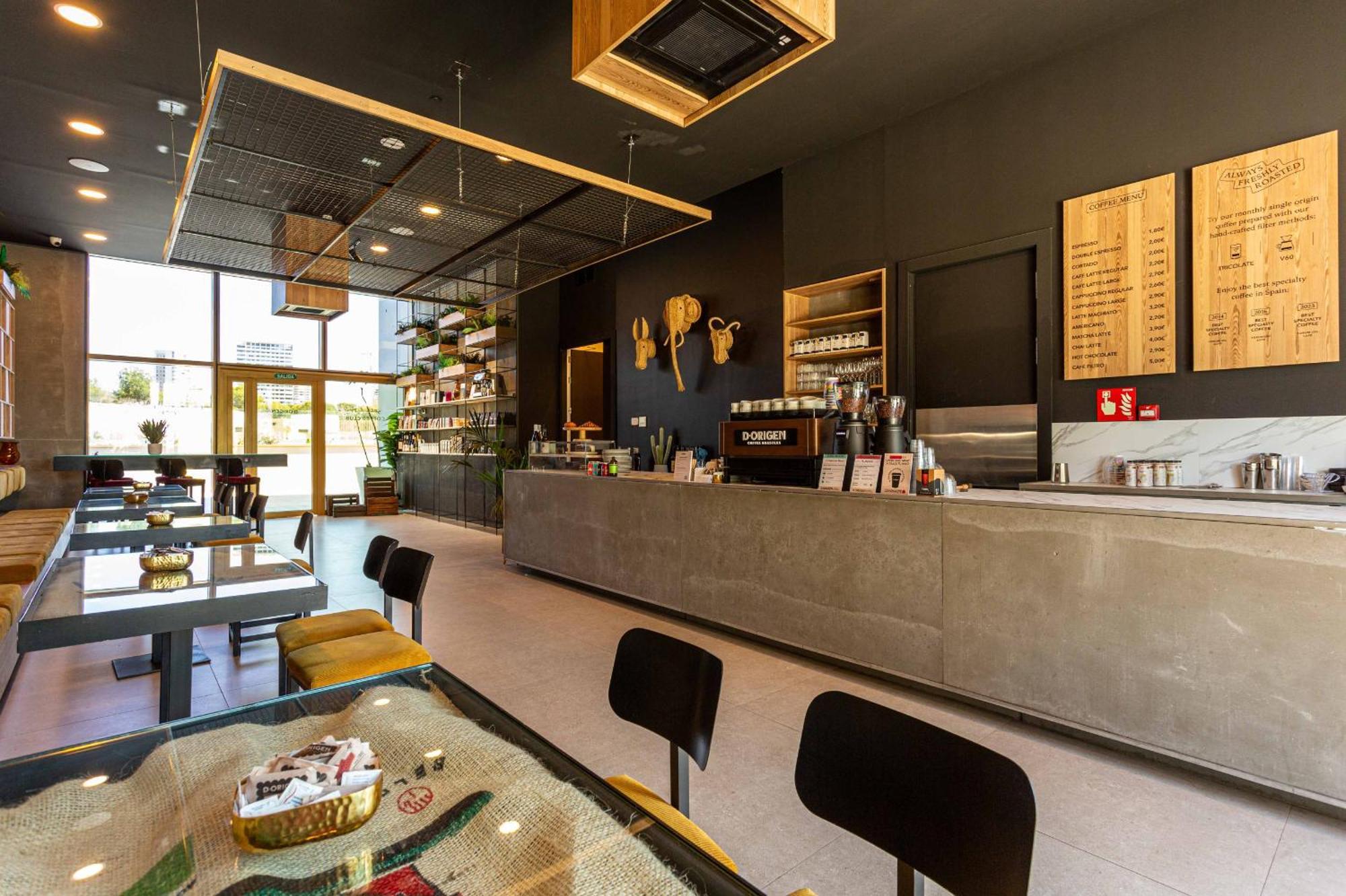 Intempo By Holuxe - 154 - 15Th Floor Apartment เบนิดอร์ม ภายนอก รูปภาพ